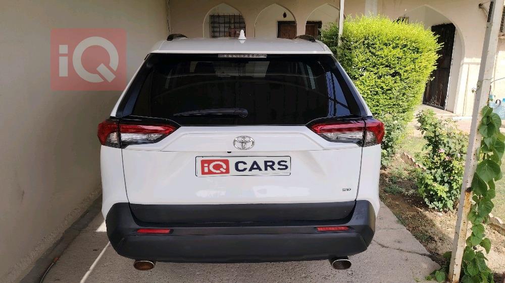 تويوتا راف 4